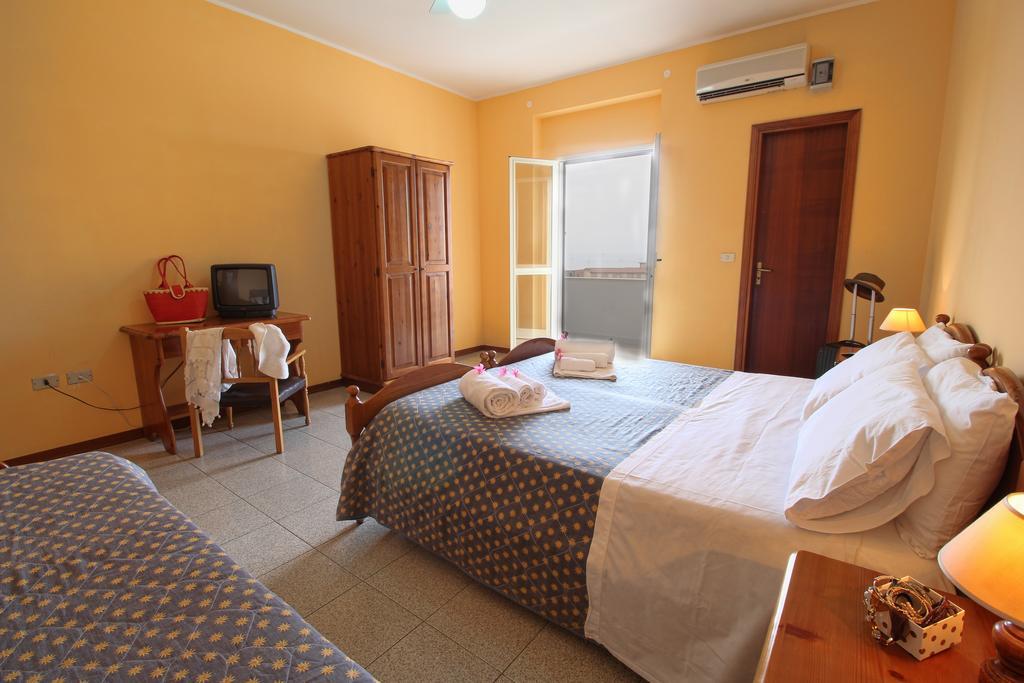 Hotel La Perla Tropea Eksteriør billede