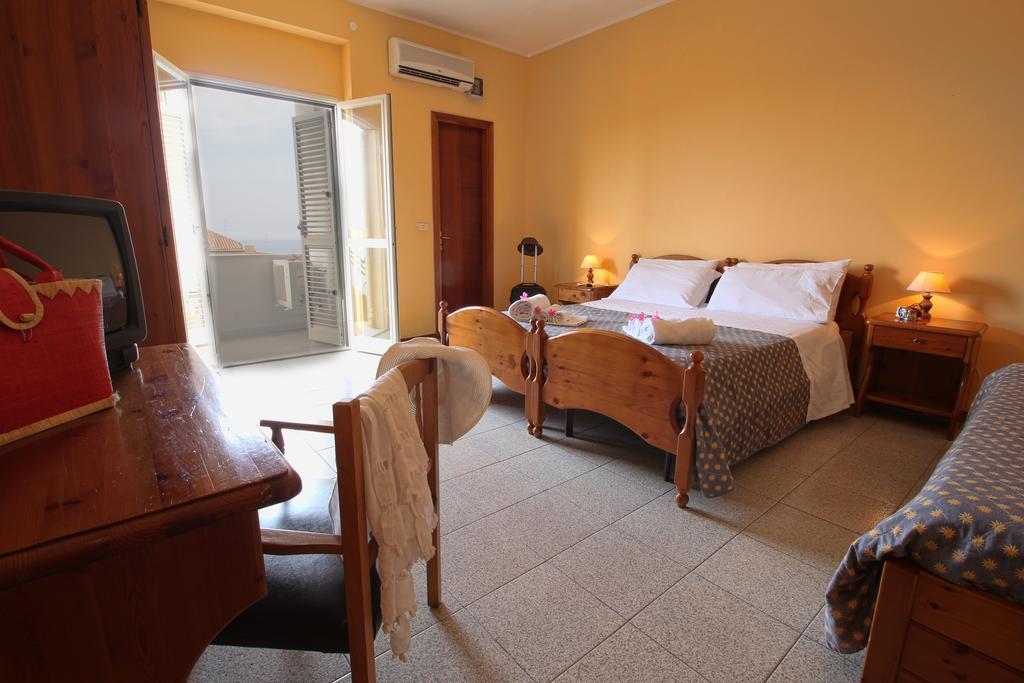 Hotel La Perla Tropea Eksteriør billede